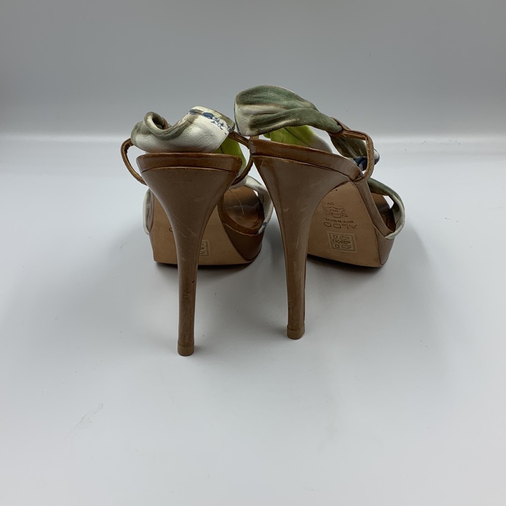 Heeled sandals - Picture 3 of 4